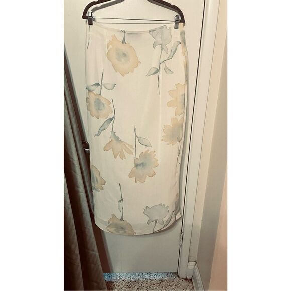 Eva Kayan Beige and Sage Green Floral Wrap Skirt Womens SIze 16 - Picture 6 of 10